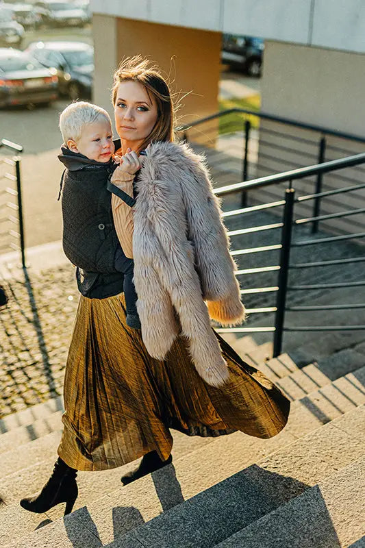 Peacock's Tail Pitch Black LennyUpGrade by LennyLamb LennyLamb