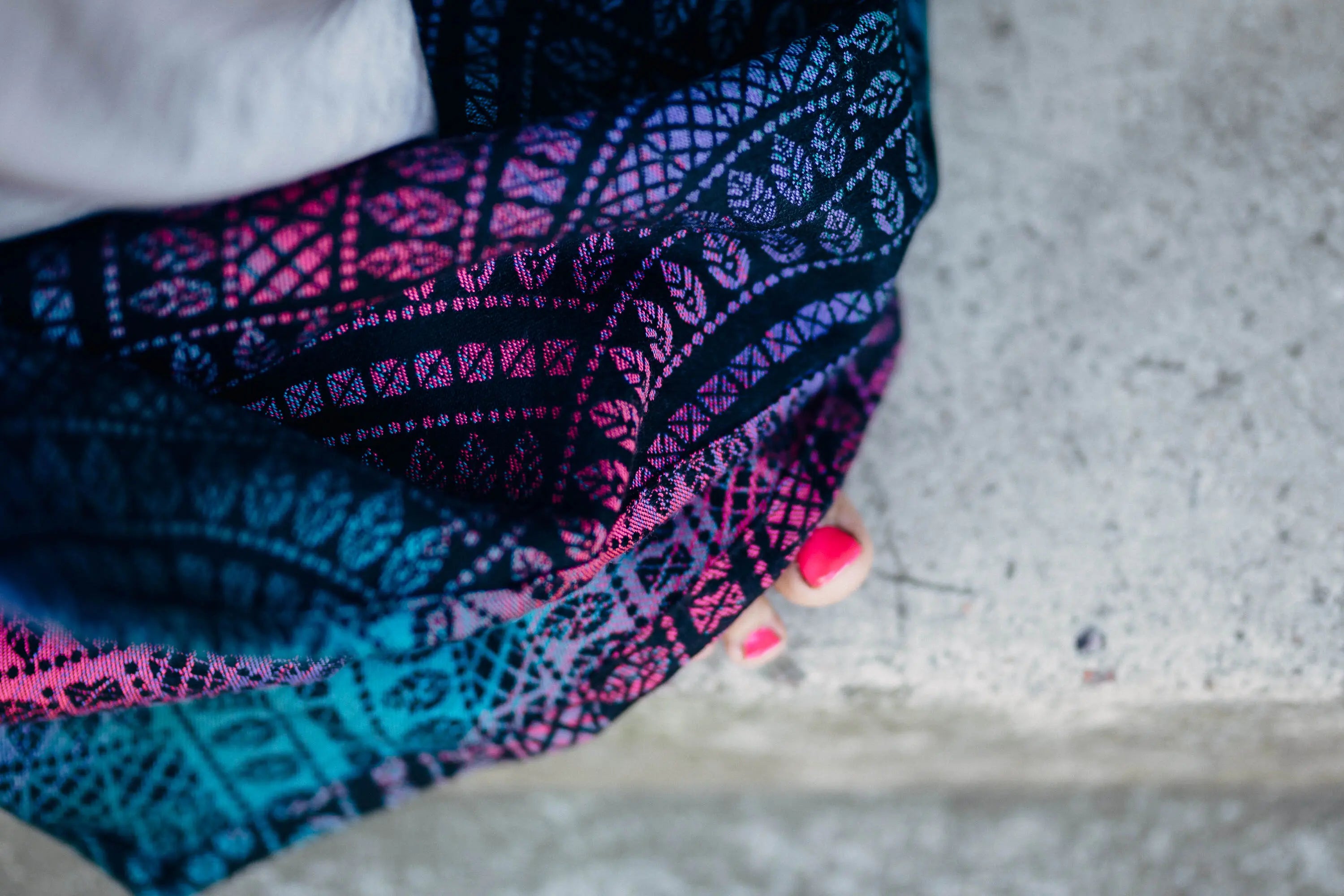Peacock's Tail Black Opal Woven Wrap by LennyLamb LennyLamb