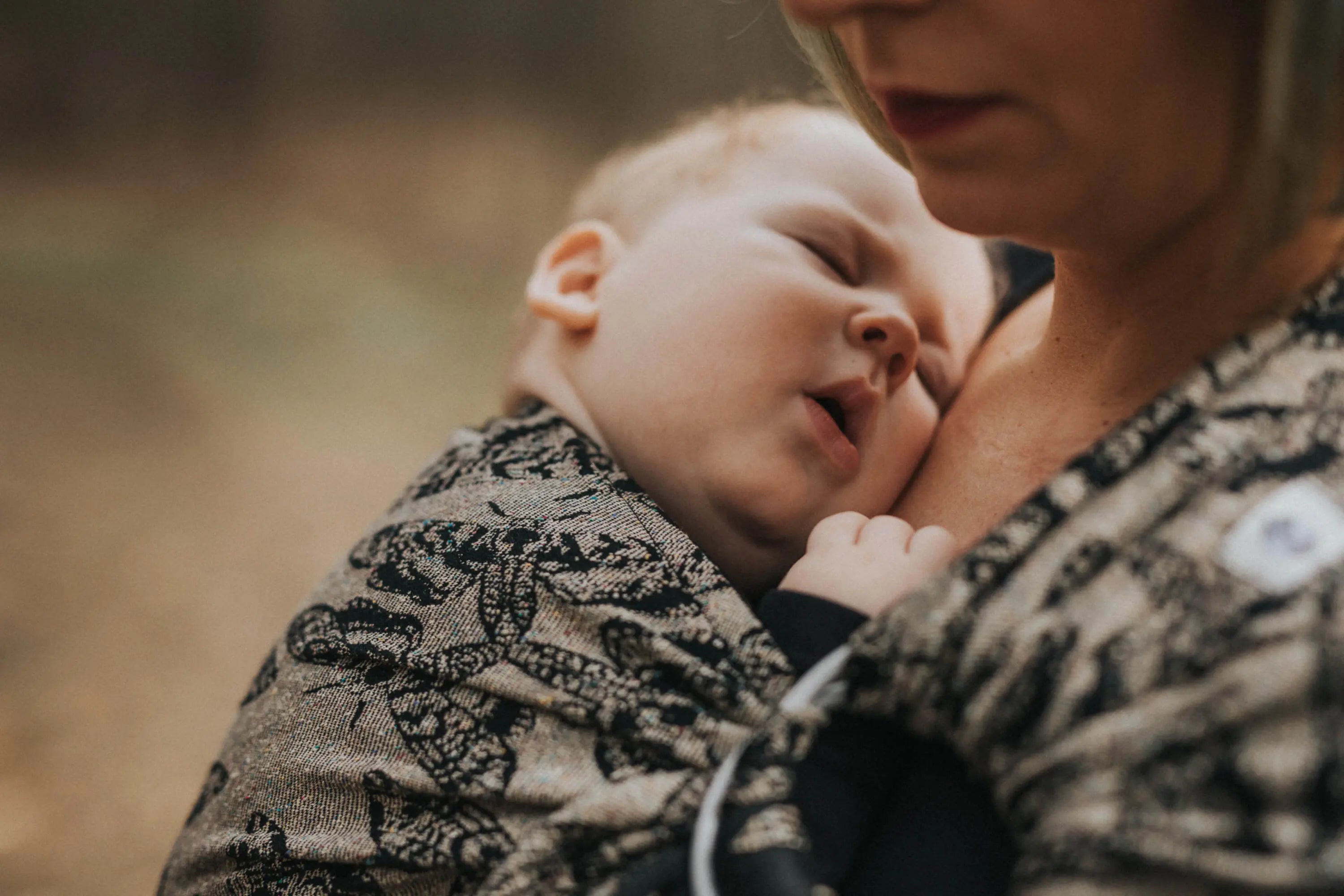 Queen of the Night Pamina Ring Sling by LennyLamb LennyLamb