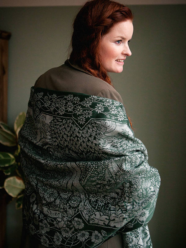 Shire™ Westfarthing Shawl by Oscha Oscha