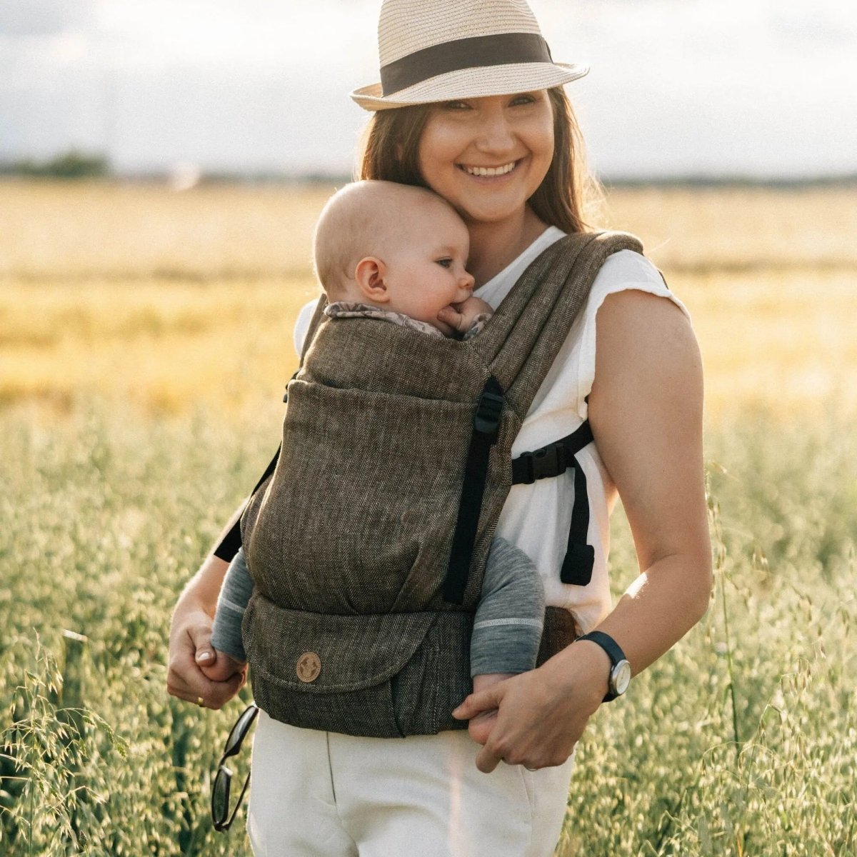 Arrow Wood LennyLight Baby Carrier