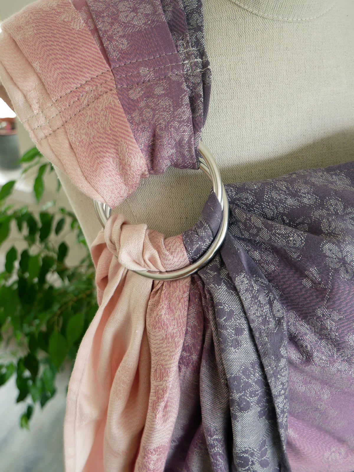 Blossom Evelyn Baby Ring Sling