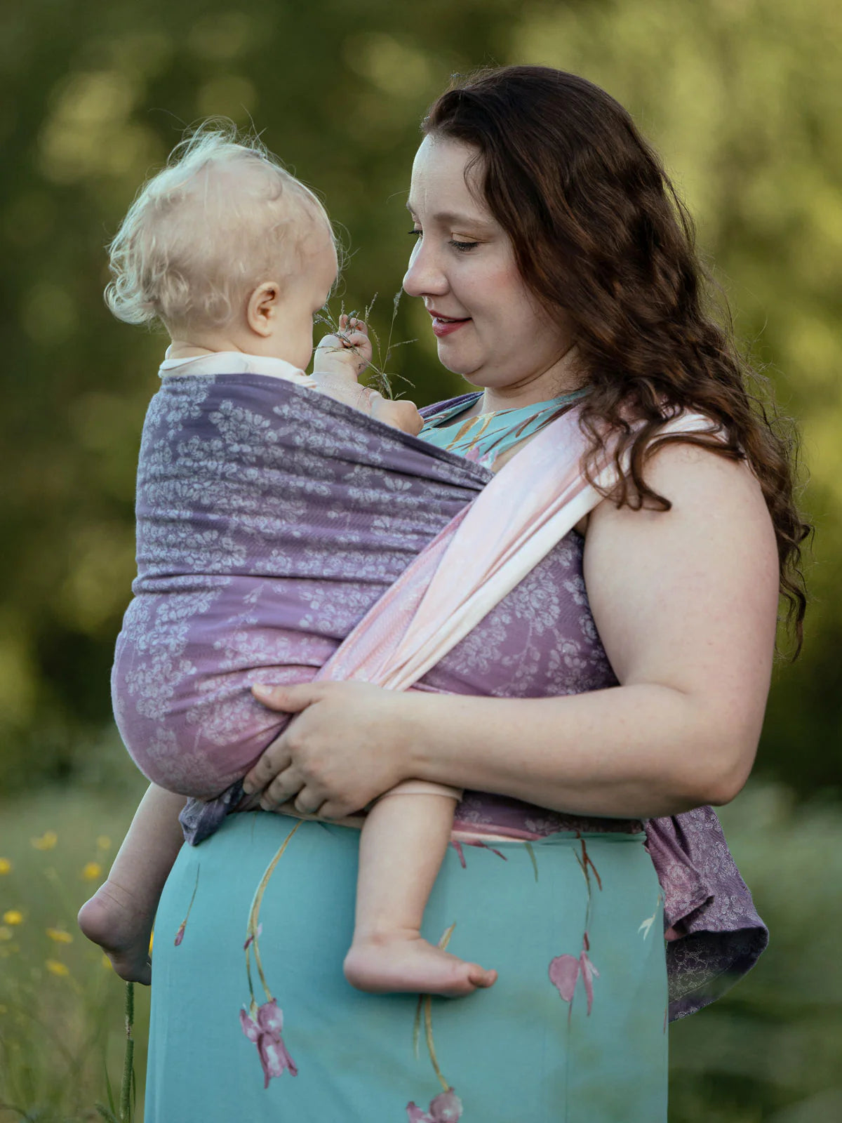 Blossom Evelyn Baby Wrap Action