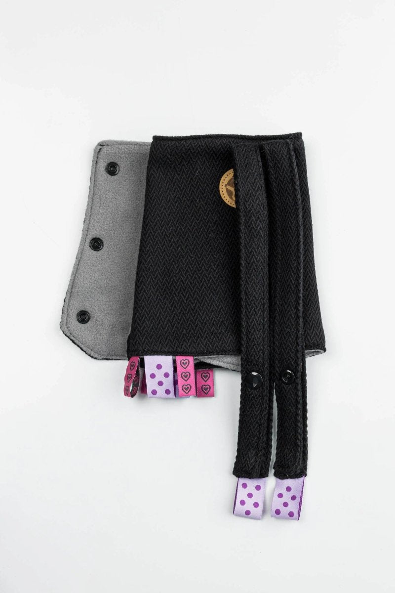Ebony Black Drool Pads Reach Straps