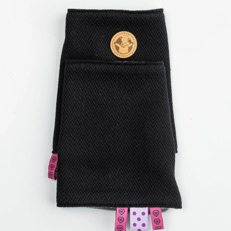 Ebony Black Drool Pads & Reach Straps by LennyLamb - Baby Carrier AccessoriesLittle Zen One5907557781534