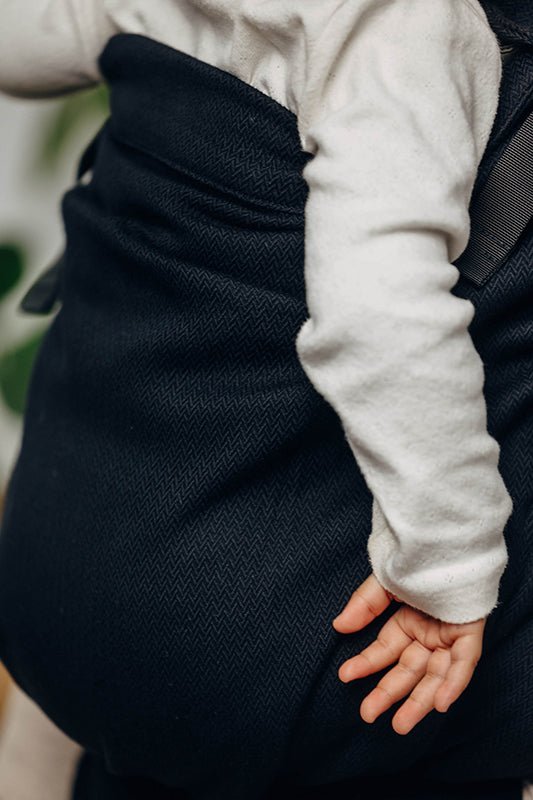 Ebony Black LennyPreschool Carrier by LennyLamb - Buckle CarrierLittle Zen One5907557761017