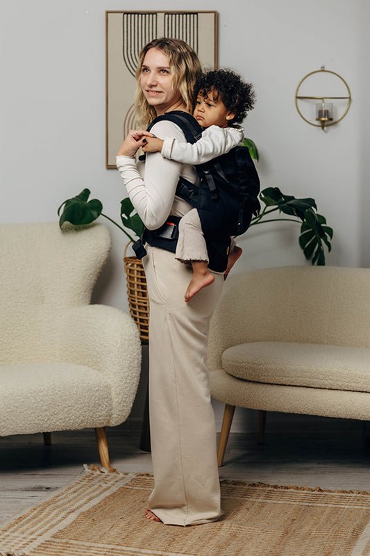 Ebony Black LennyPreschool Carrier by LennyLamb - Buckle CarrierLittle Zen One5907557761017