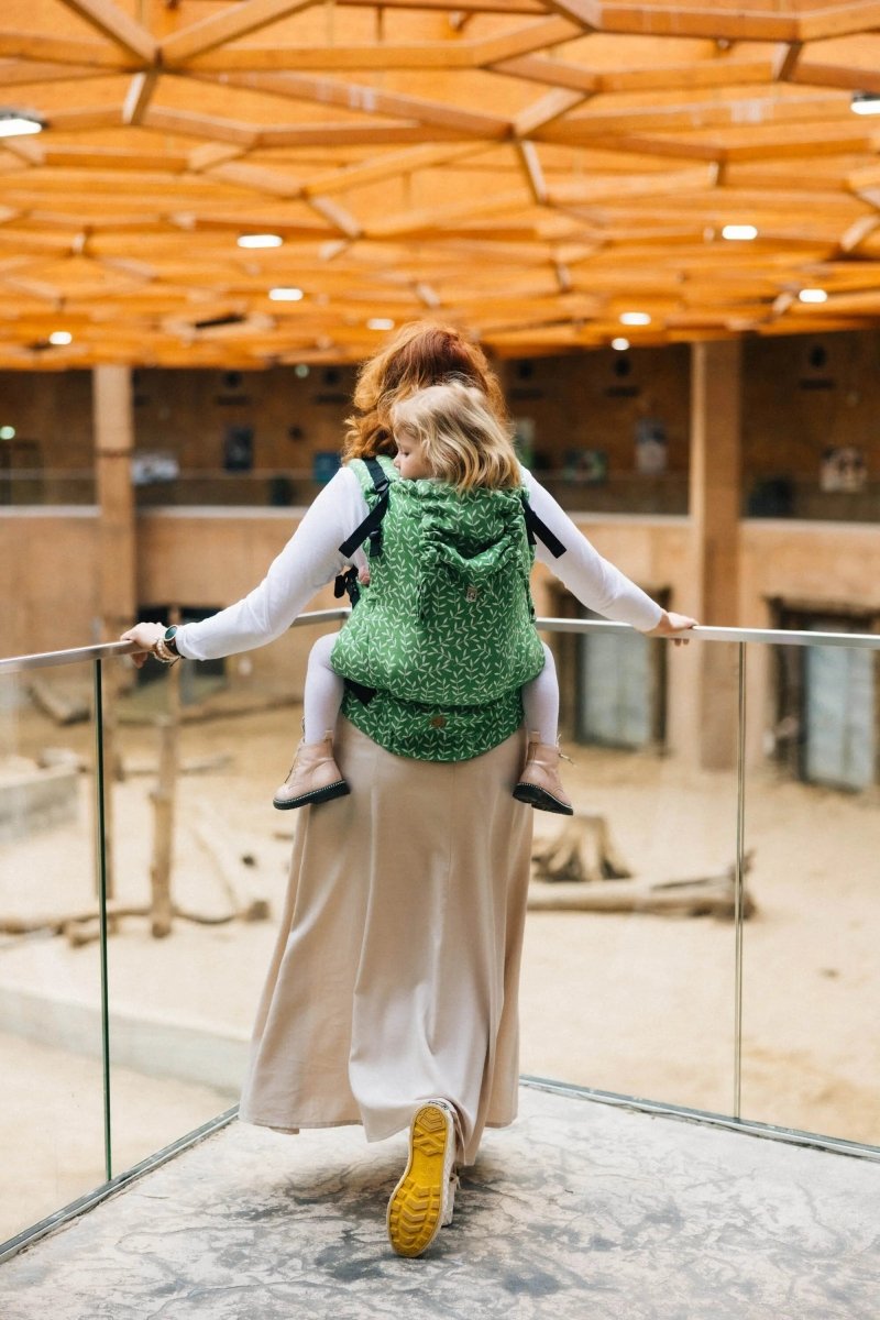 Enchanted Nook Evergreen LennyPreschool Carrier by LennyLamb - Buckle CarrierLittle Zen One5907557784870