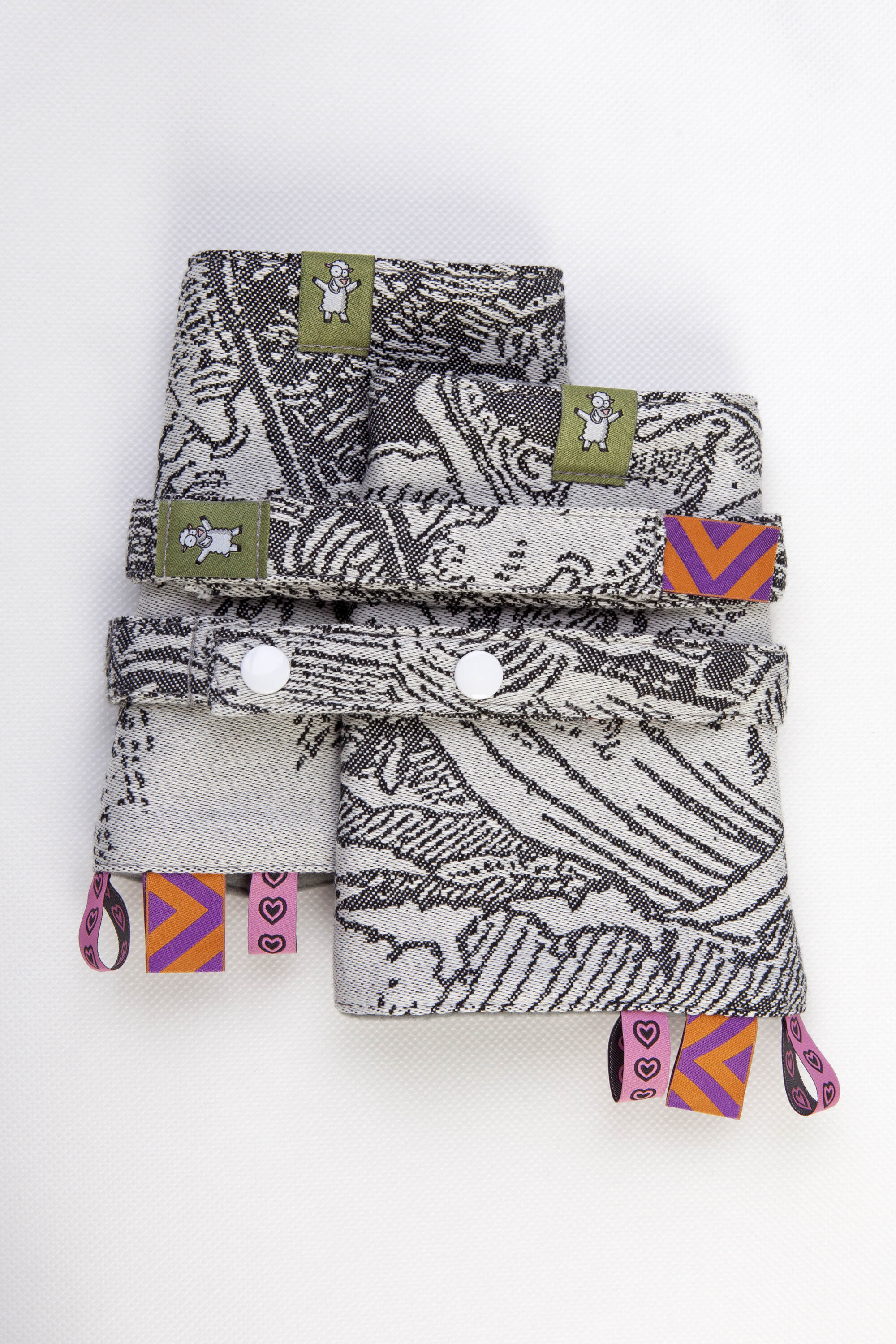 Horizon's Verge Drool Pads & Reach Straps by LennyLamb LennyLamb at Little Zen One