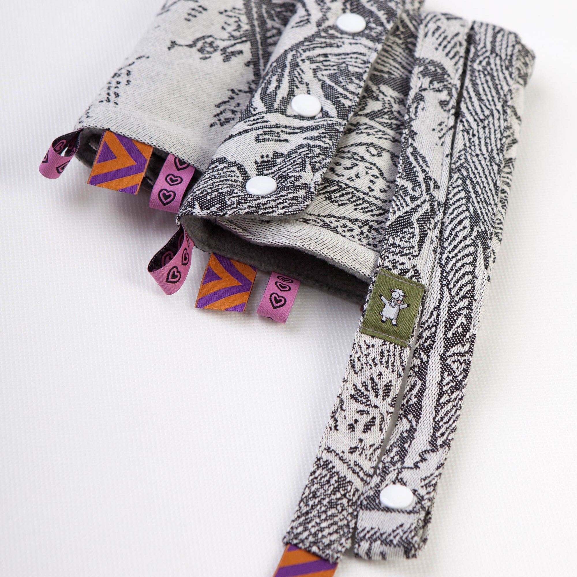 Horizon's Verge Drool Pads & Reach Straps by LennyLamb LennyLamb at Little Zen One