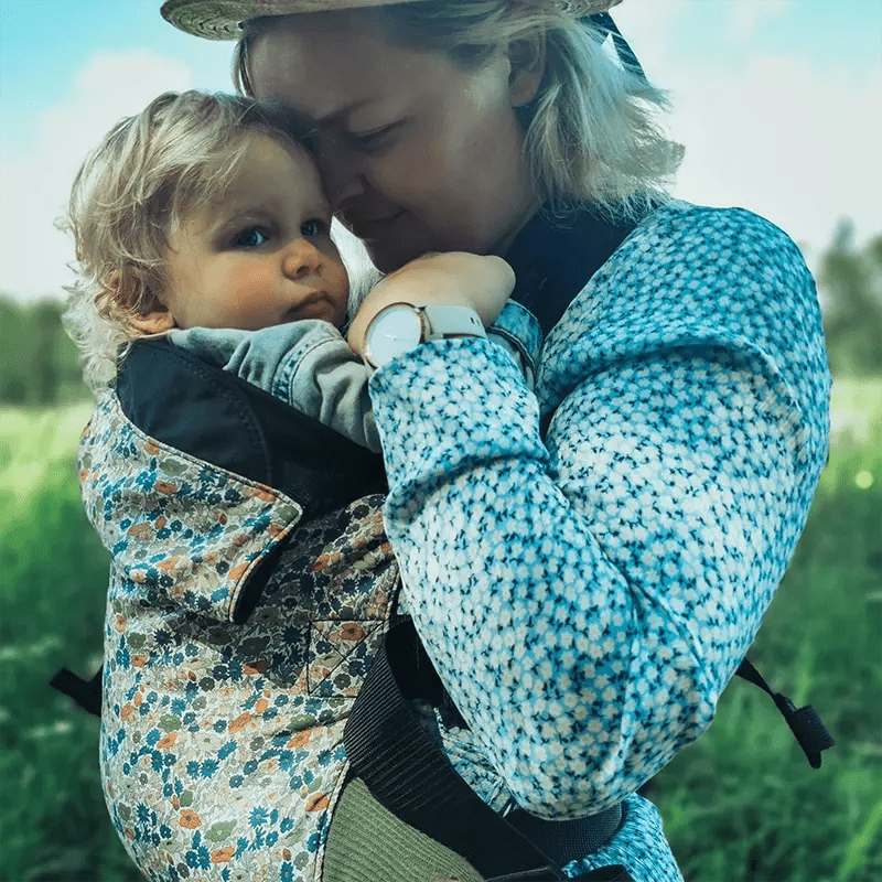Integra Baby Carrier Poppy Forest Buckle Carrier