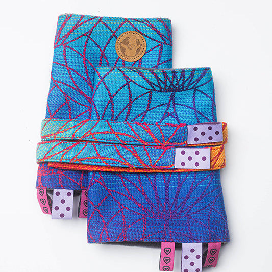 LennyLamb Lotus Rainbow Droolpads Reachstraps Drl Pds Rnbw Lts