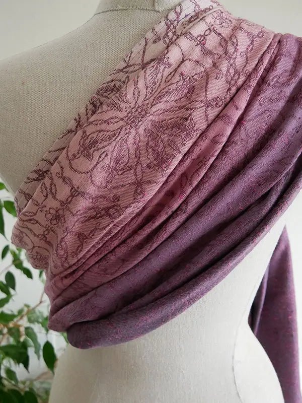Lothlorien Damask Ring Sling