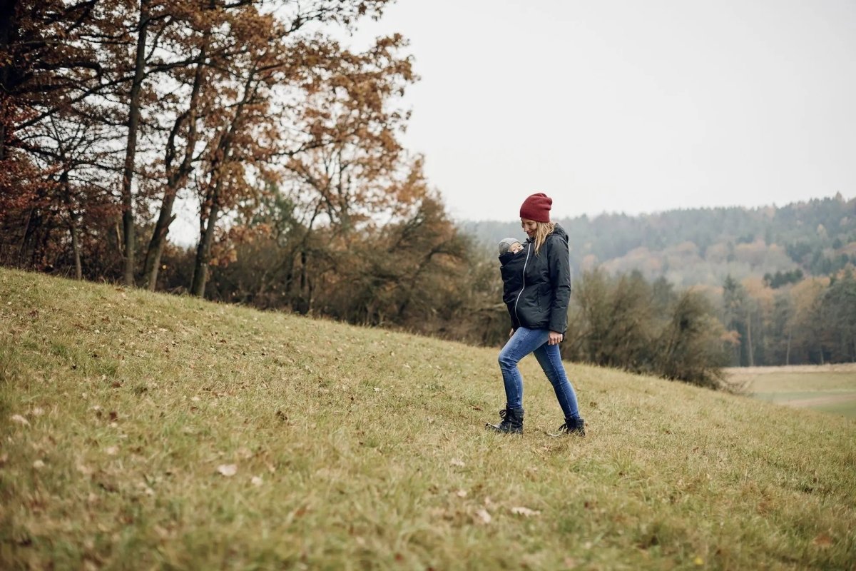 Mamalila Winterfriend Black with Berry Maternity and Babywearing Jacket - Babywearing OuterwearLittle Zen One55055952