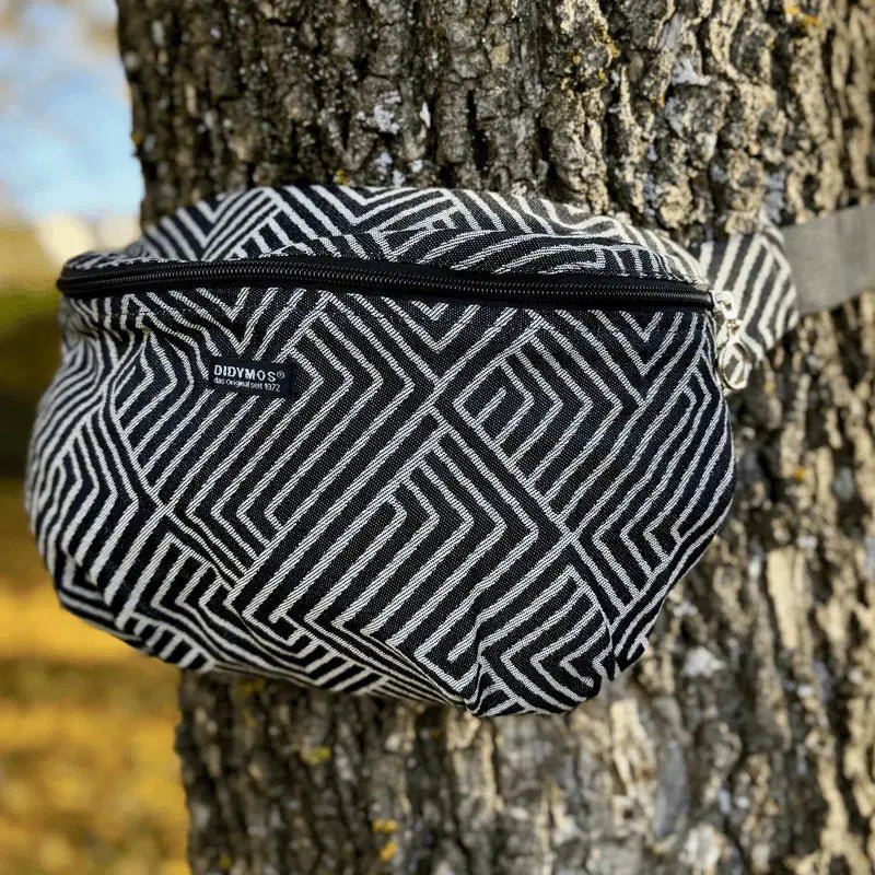 Metro Monochrome Moon Bag by Didymos - BagsLittle Zen One4048554843403