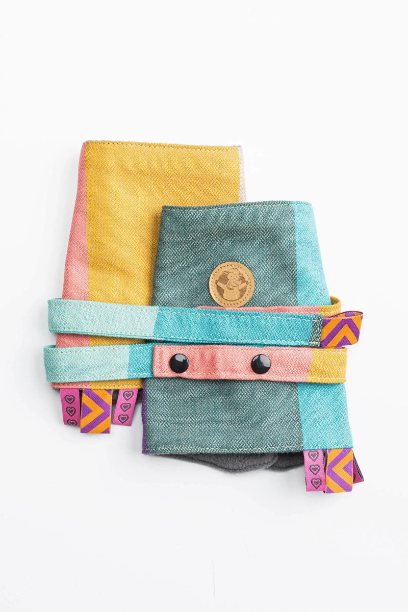 Pastels Drool Pads Reach Straps