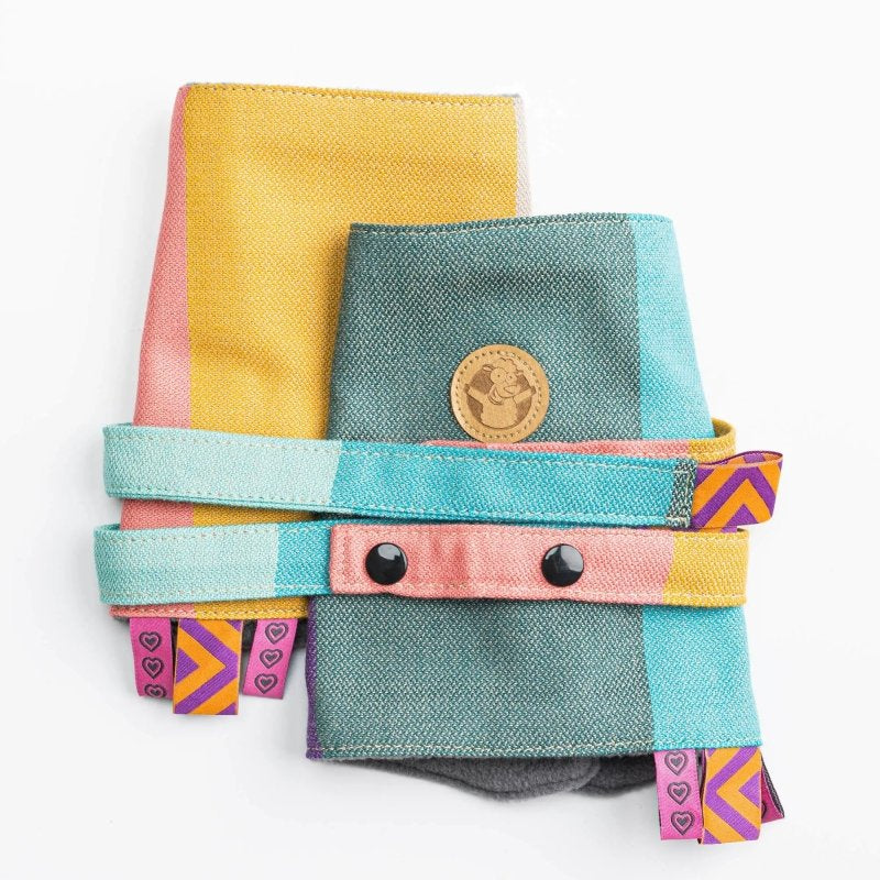 Pastels Drool Pads Reach Straps