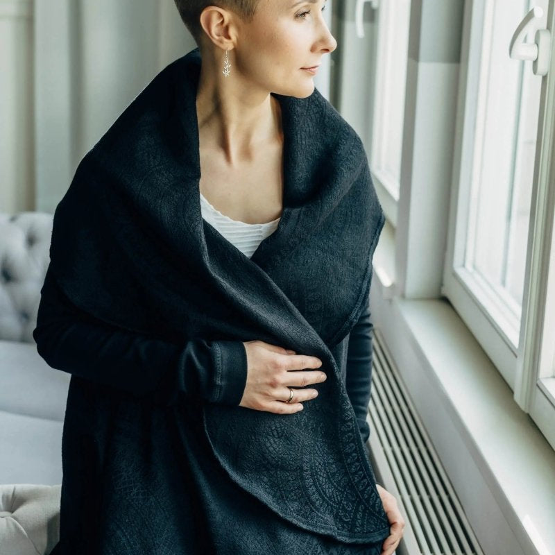 Peacocks Tail Pitch Black Long Cardigan
