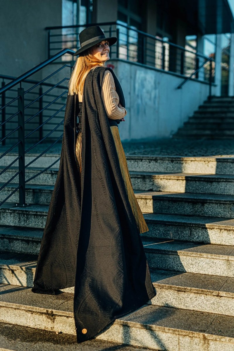 Peacock's Tail Pitch Black Woven Wrap by LennyLamb - Woven WrapLittle Zen One5907557756679