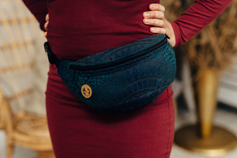 Peacocks Tail Quantum Waist Bag by LennyLamb Bags
