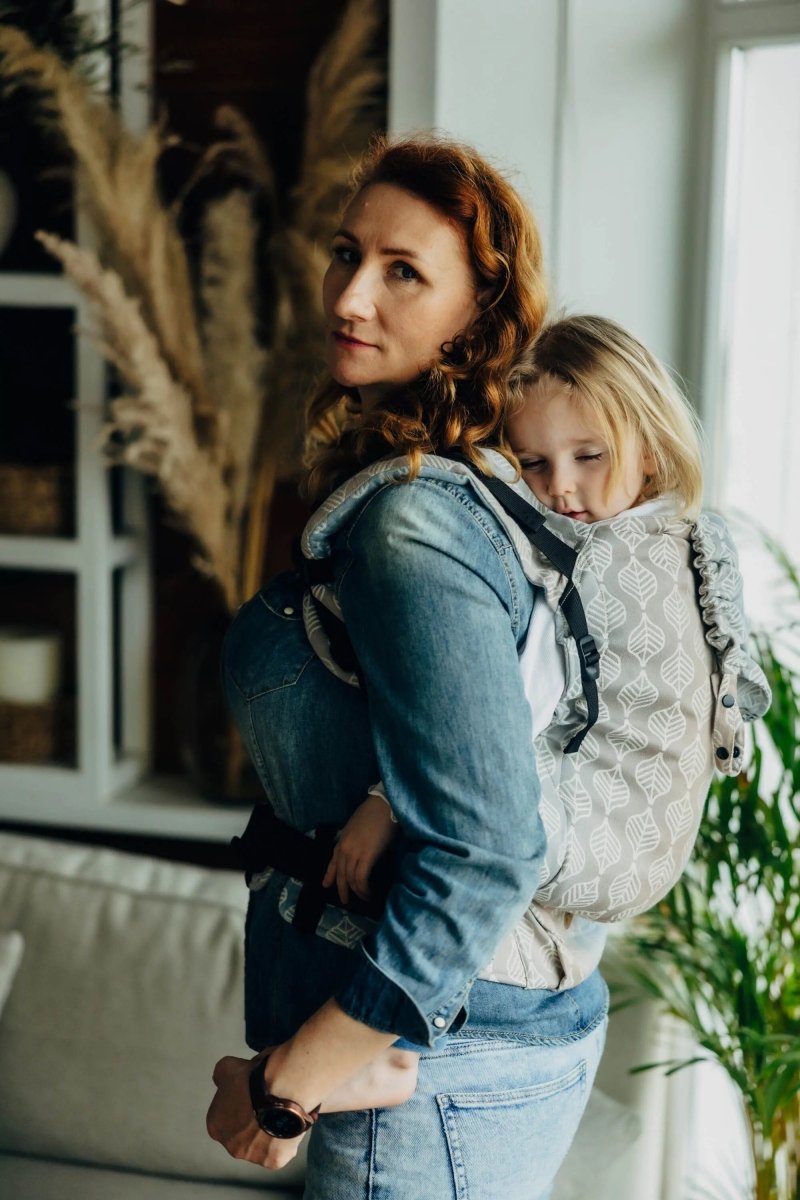 Petals Restful LennyPreschool Carrier
