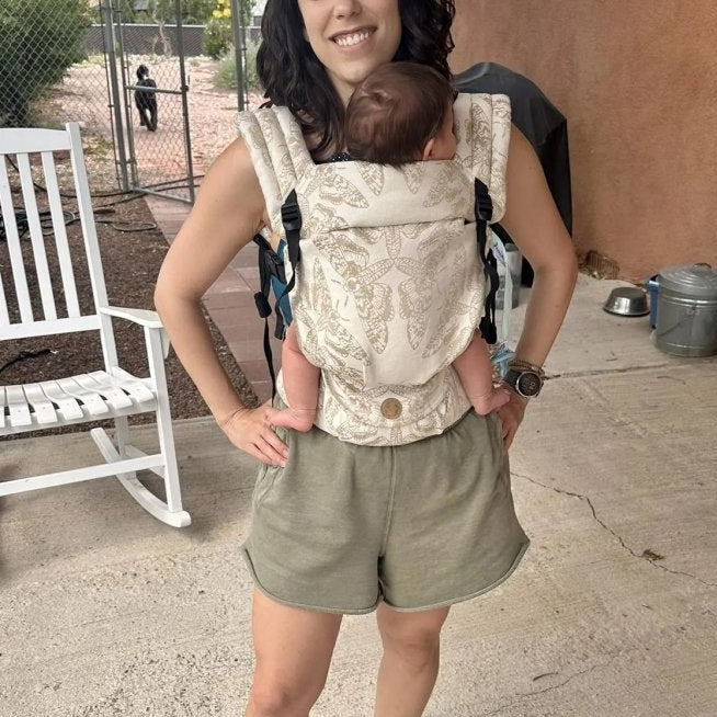 LennyLamb Queen buckle baby carrier