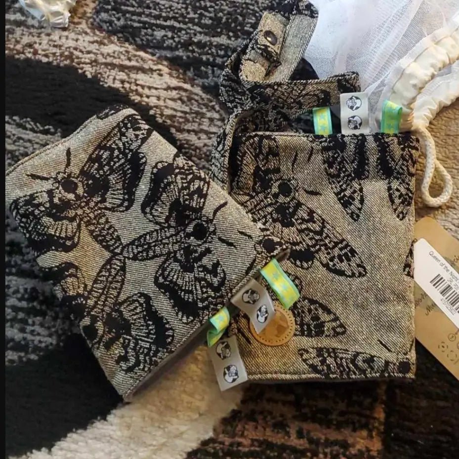 Queen of the Night Pamina Drool Pads Reach Straps