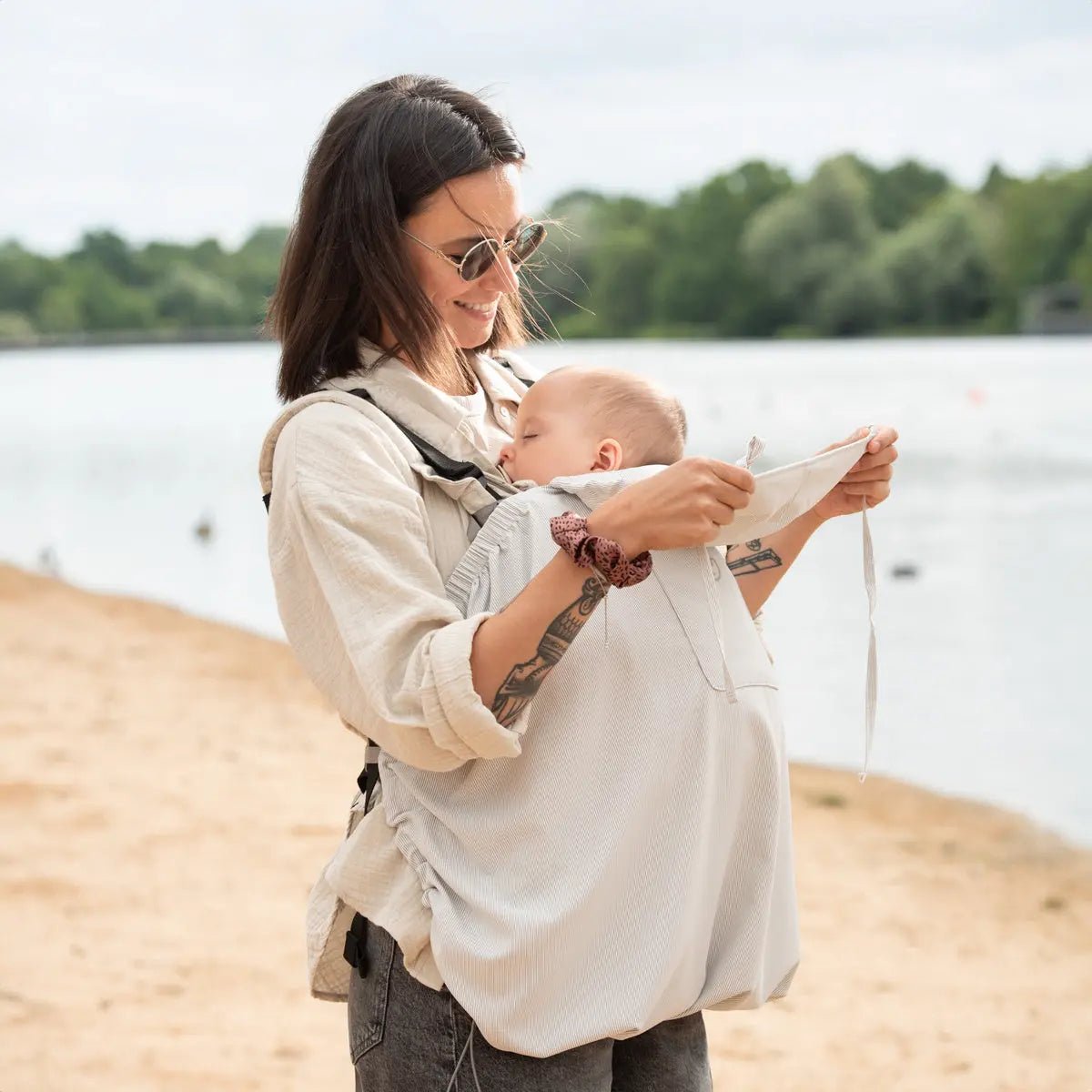 Sun Uv Cover Sunshade for Baby Carriers and Strollers by Mamalila Babywearing