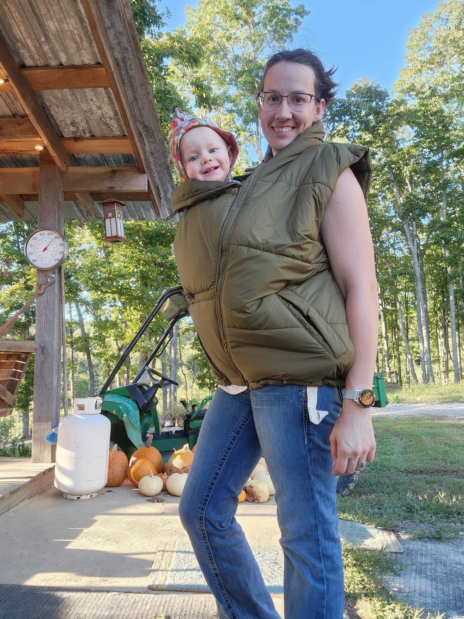 Ugc 2025 9 26 Mamalila Babywearing Outerwear Vest Stockholm Khaki Breeanna