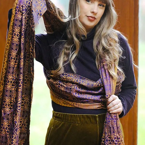 Victoriana Royal Woven Wrap