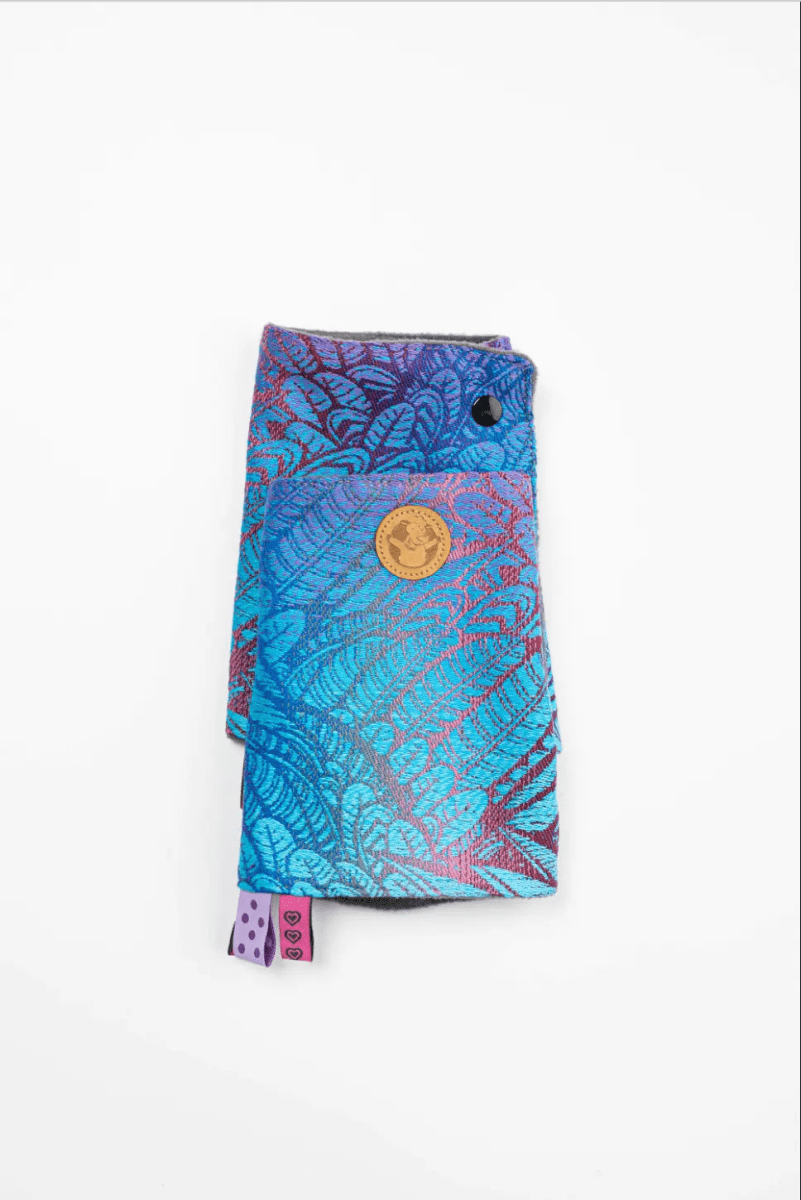 Wild Soul Blaze Drool Pads & Reach Straps by LennyLamb - Baby Carrier AccessoriesLittle Zen One03609936