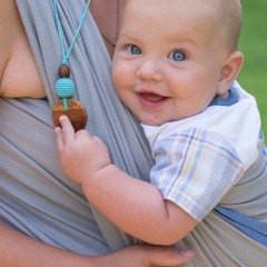 FrejaToys Natural Silk and Wood Necklaces - Baby Carrier AccessoriesLittle Zen One